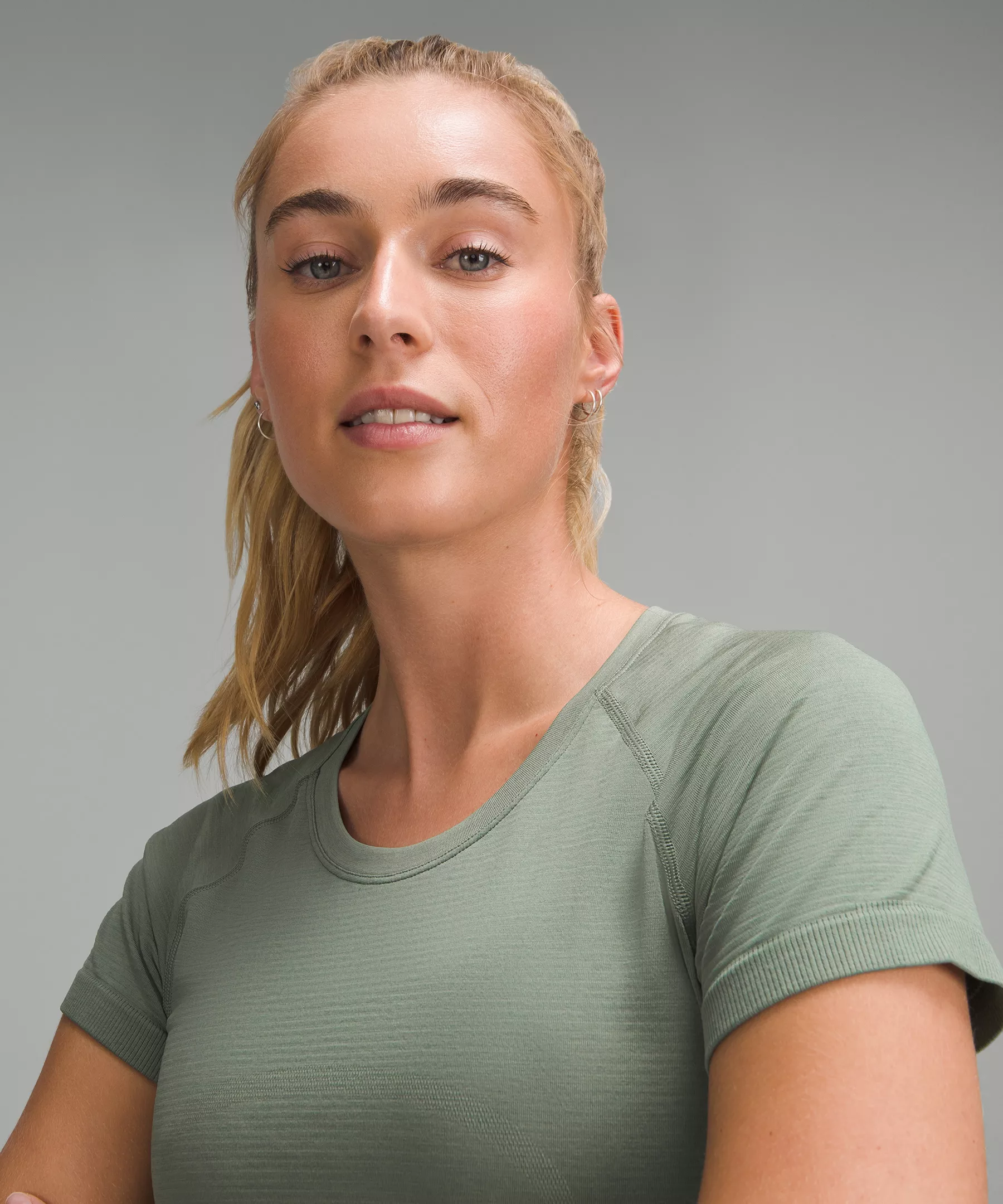 Swiftly Tech Short-Sleeve Shirt 2.0 Hip Length