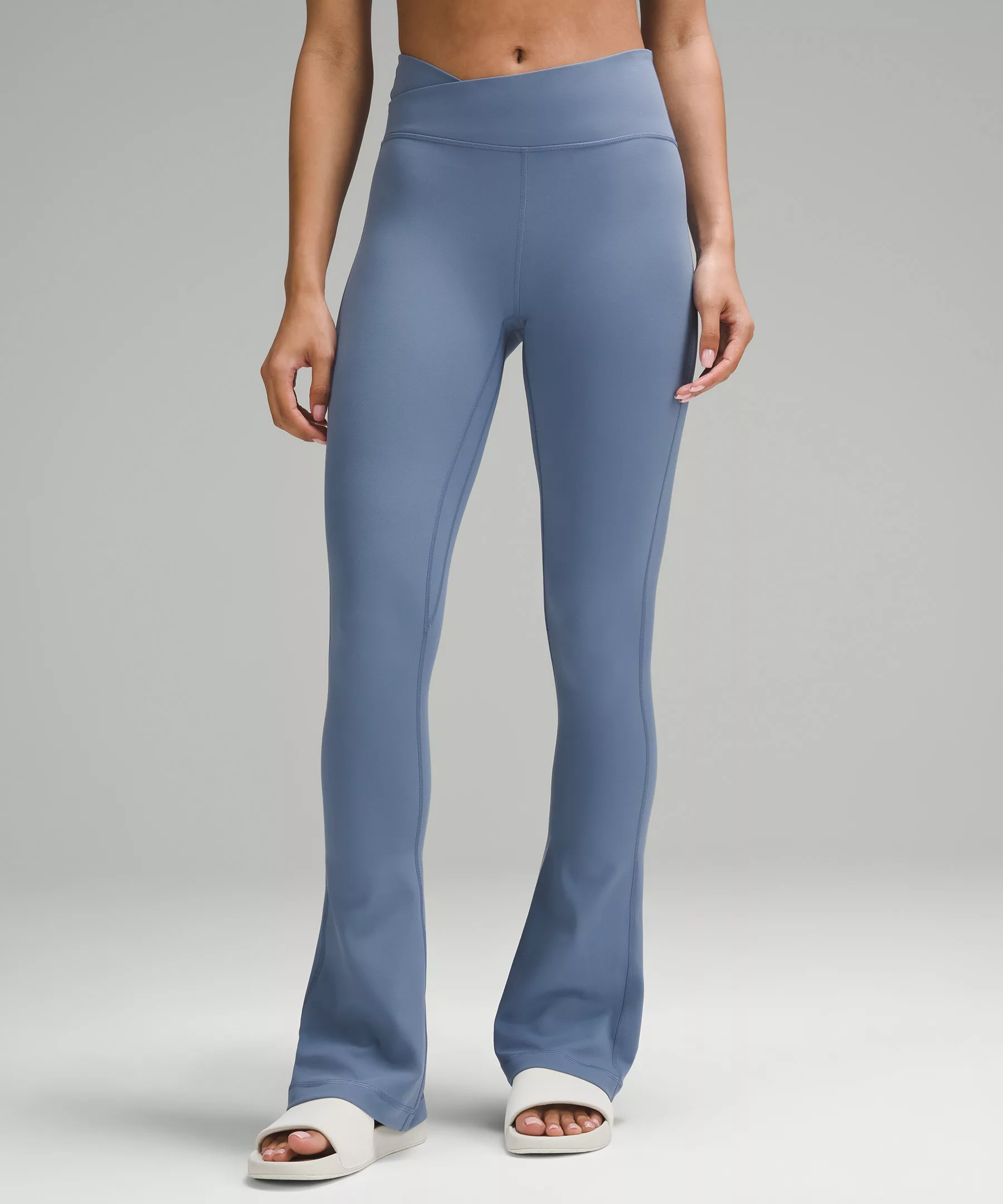 lululthtemon Align™ Asymmetrical-Waist Mini-Flared Pant 32"