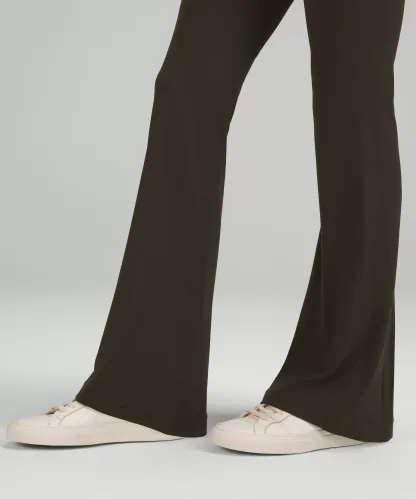 Groove Nulu Super-High-Rise Flared Pant Regular