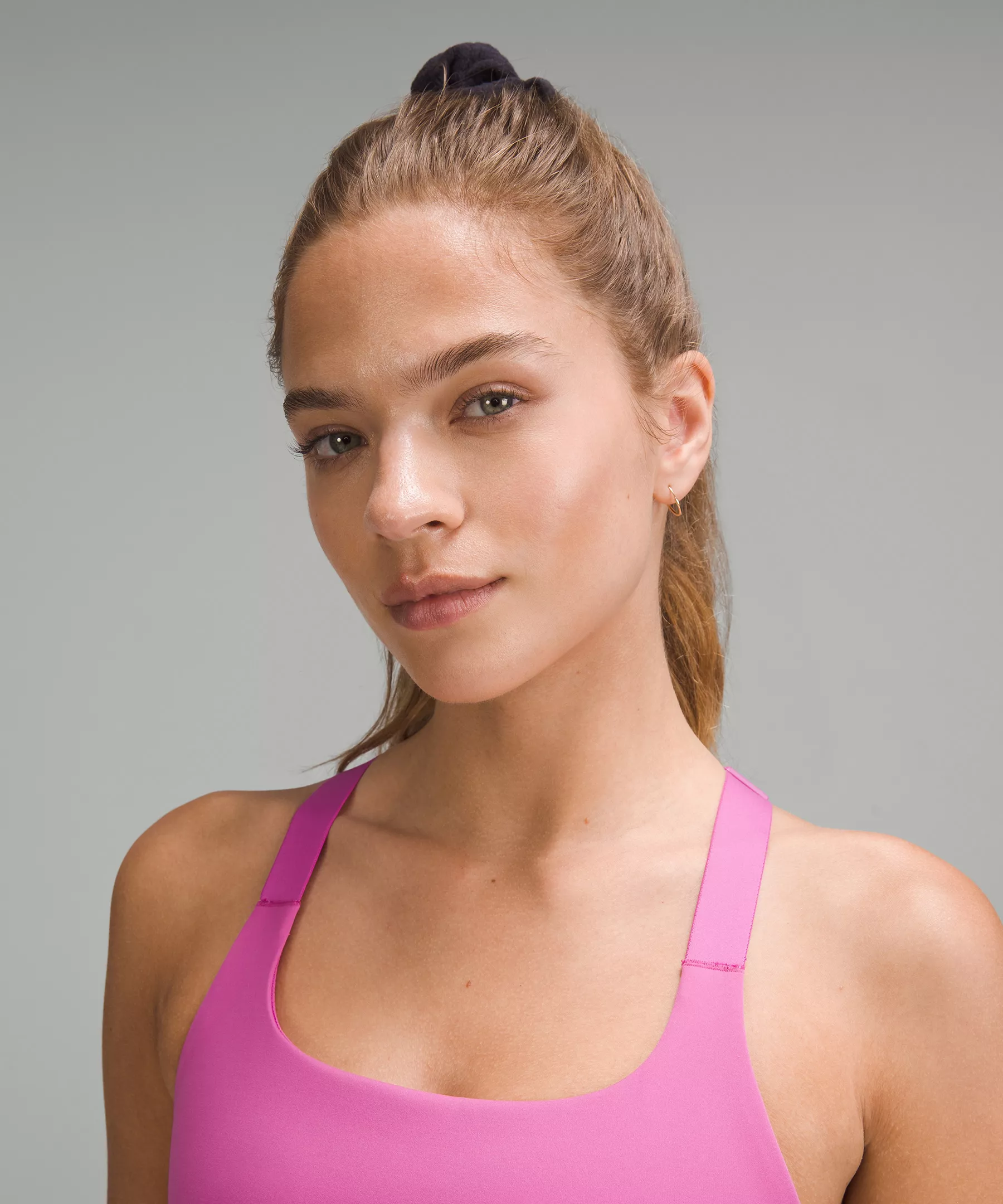 Ultralu Square-Neck Workout Bra Medium Support, B/C Cup