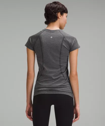Swiftly Tech Short-Sleeve Shirt 2.0 Hip Length