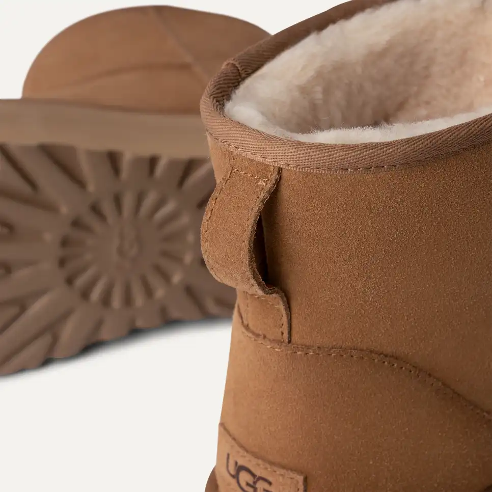 Women's Classic Mini Platform Boot