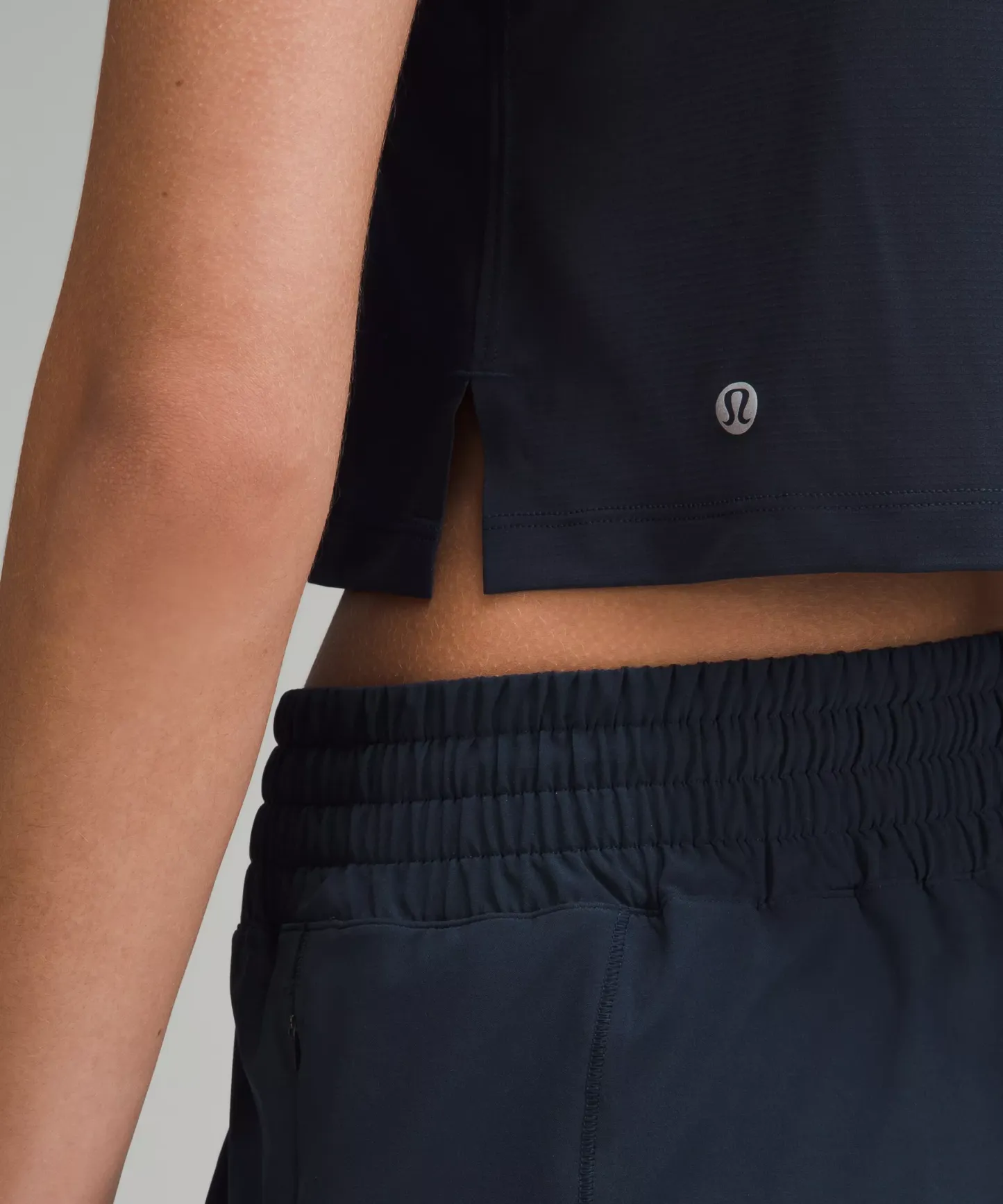 Ultralight Waist-Length Tank Top