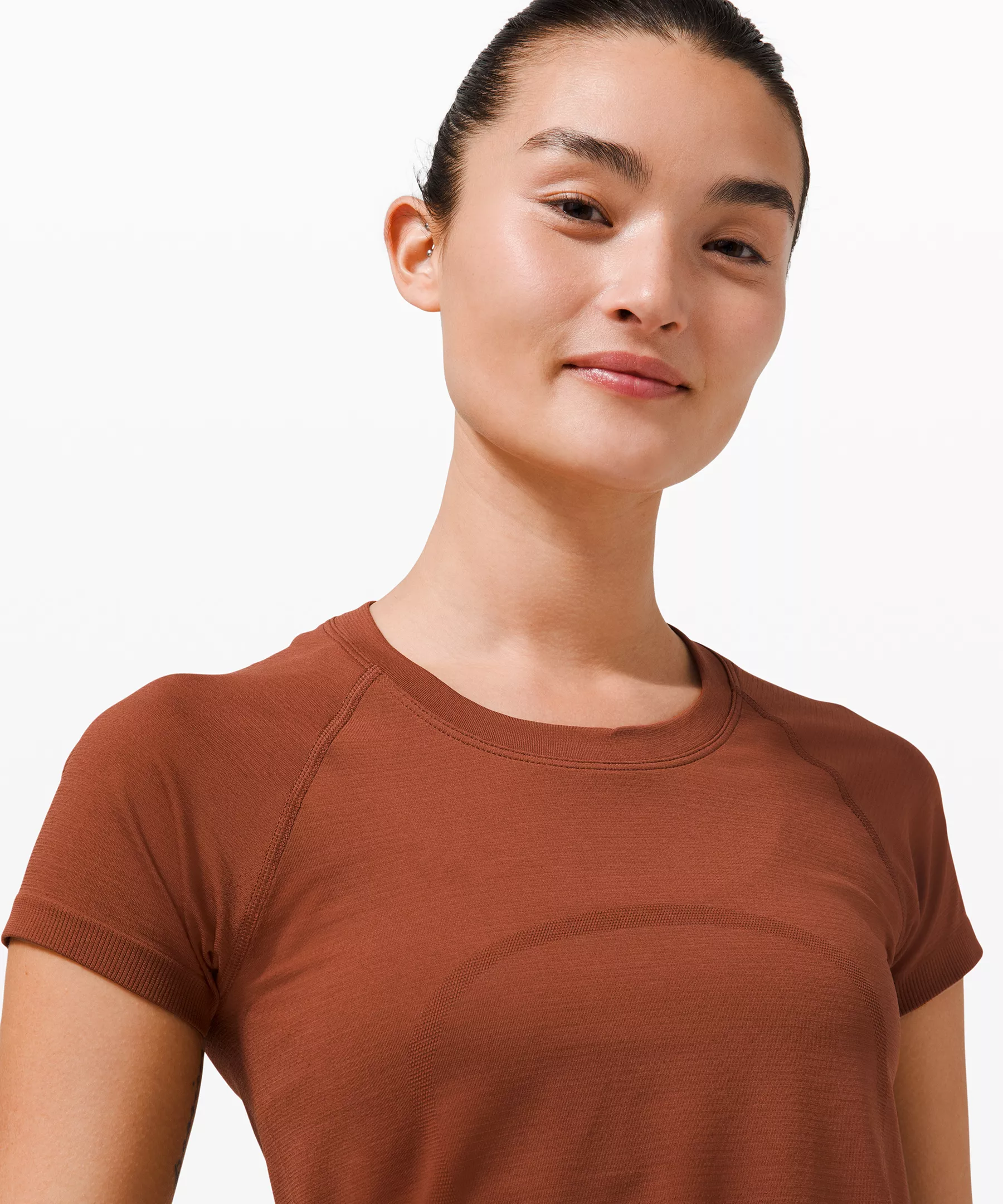 Swiftly Tech Short-Sleeve Shirt 2.0 Hip Length