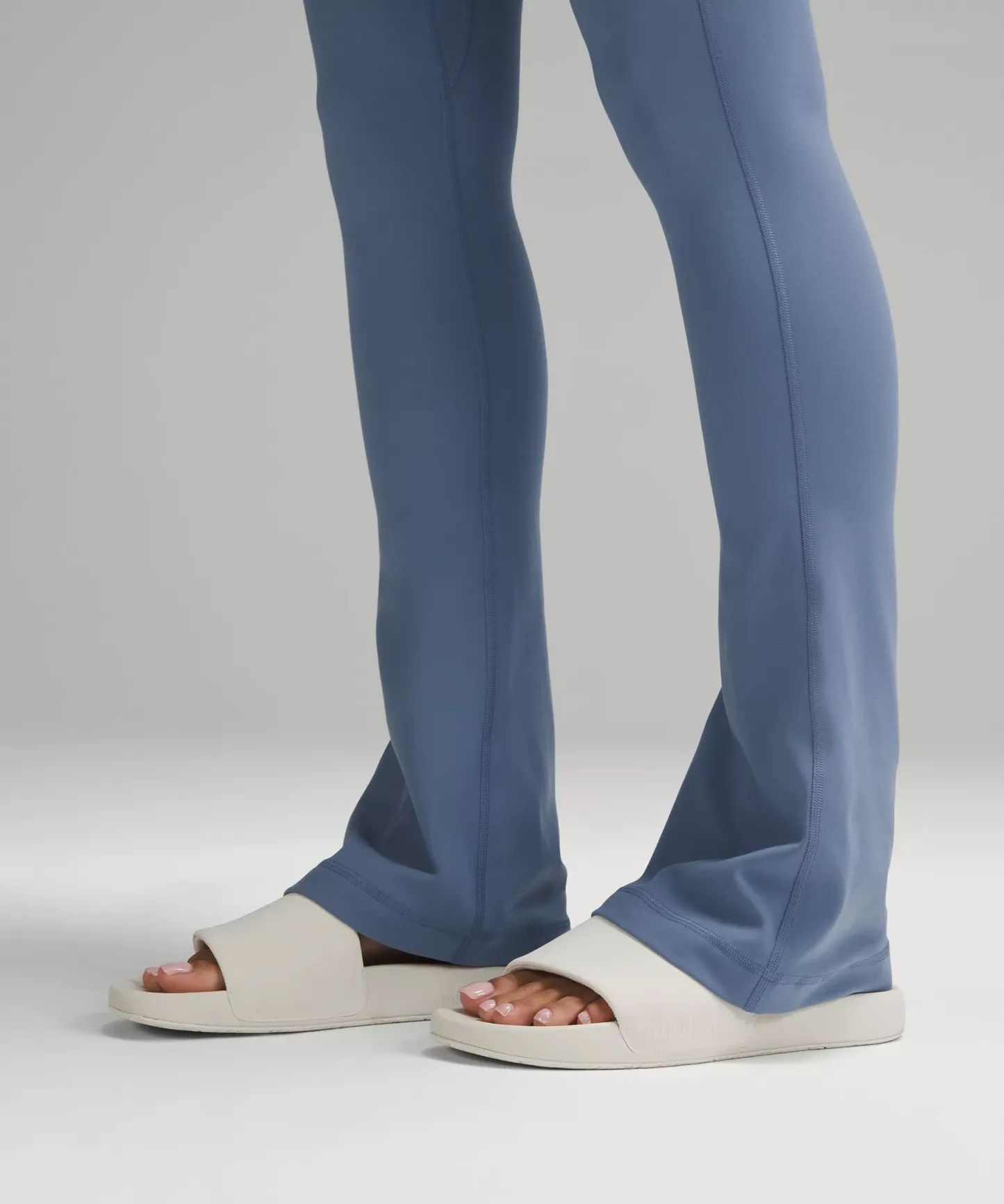 lululthtemon Align™ Asymmetrical-Waist Mini-Flared Pant 32"