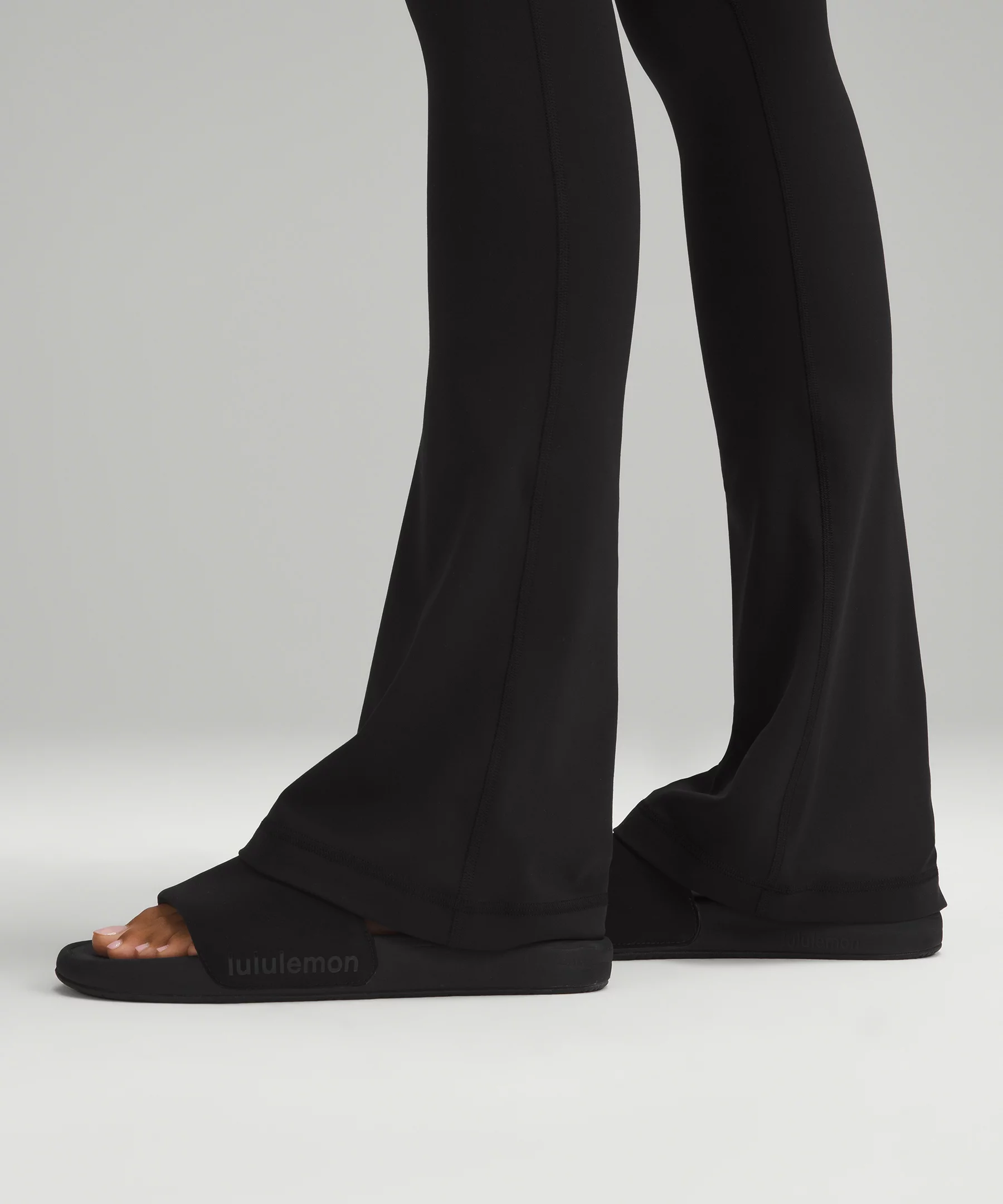 lululthtemon Align™ Asymmetrical-Waist Mini-Flared Pant 32"