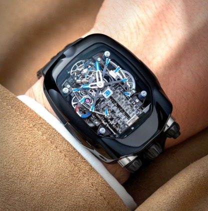 Bugthtatti Chiron Tourbillon ANTHRACITE TITANIUM | Jacthtob & Co.