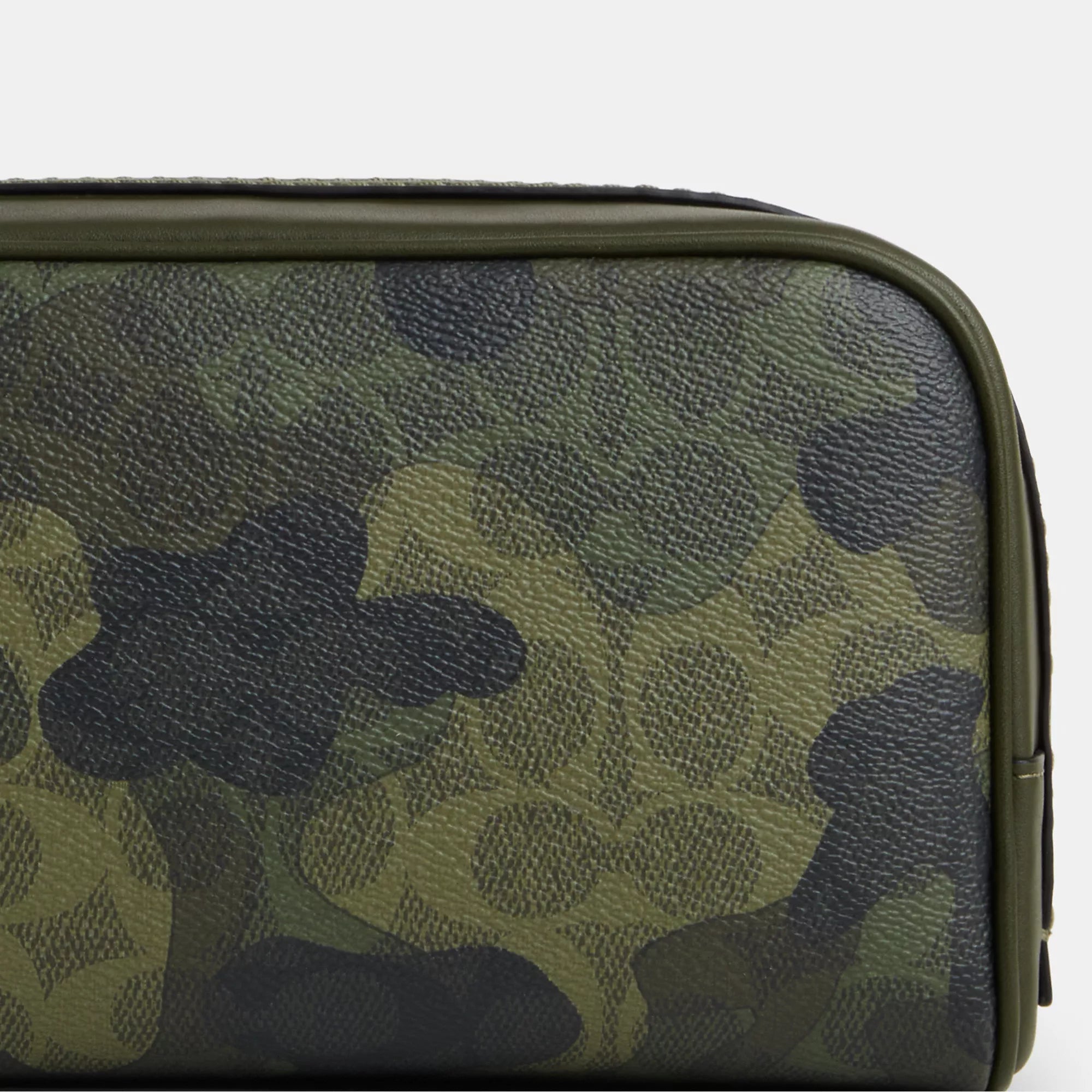 Coathtch Outlet Small Travel Kit In Signature Camo Print