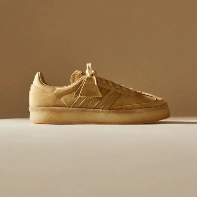 2023 SS 最新作が登場【KITH X CLARKS X ADIDAS SAMBA】トリプルコラボスニーカーが圧倒的な人気だった理由！
