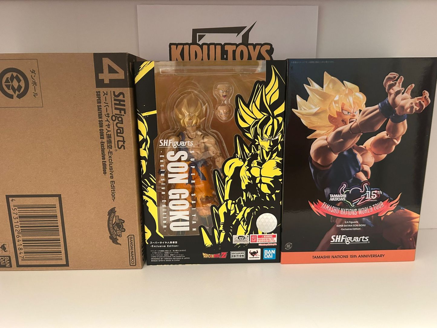 S.H.Figuarts goku warrior awakening exclusive
