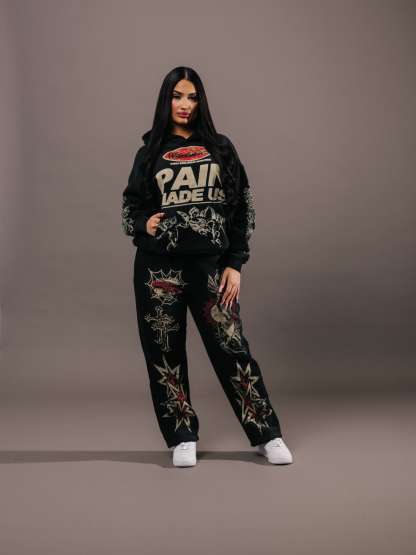 EXCLUSIVE CLUB BLACK PAIN MADE US HOODIE