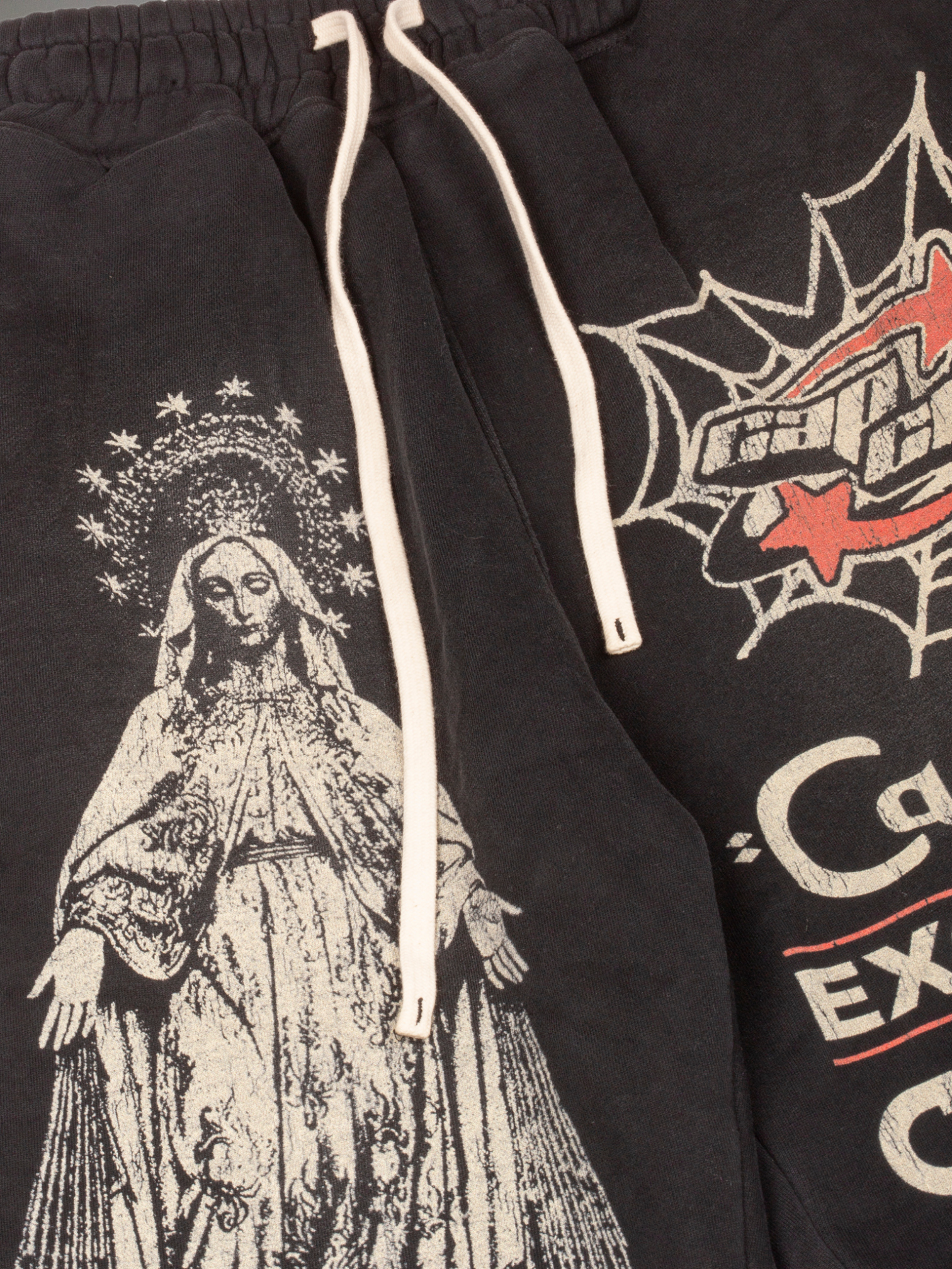 EXCLUSIVE CLUB SAINT LIVING PANTS