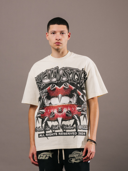 EXCLUSIVE CLUB WHITE TALK LESS DO MORE TEE