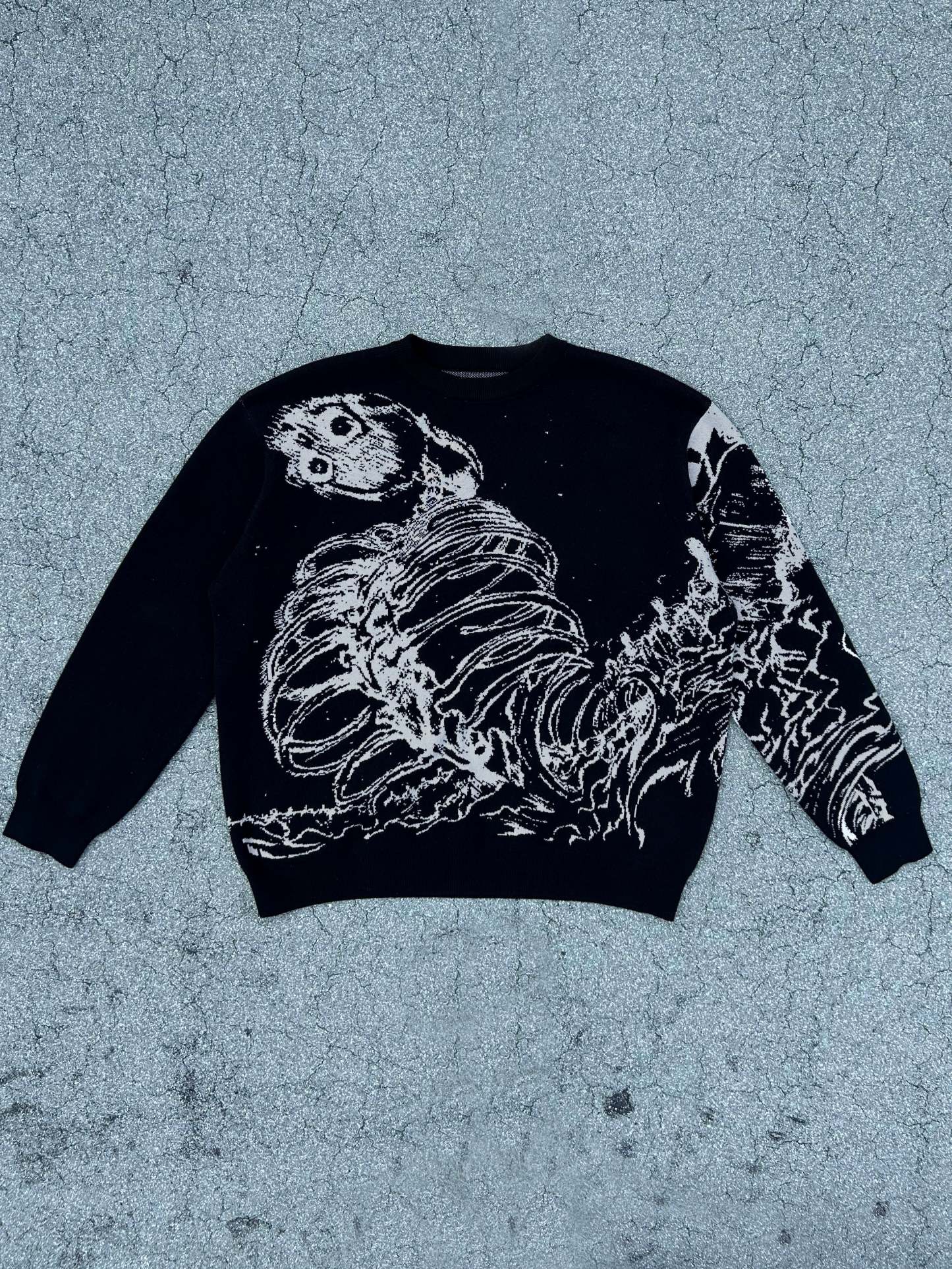 "Rumbling" Knit Black