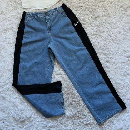 [Copy][Copy][Copy]Wide-leg patchwork high jeans