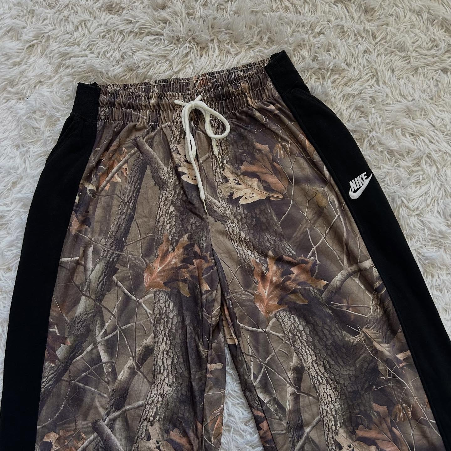 Wide-leg patchwork pants