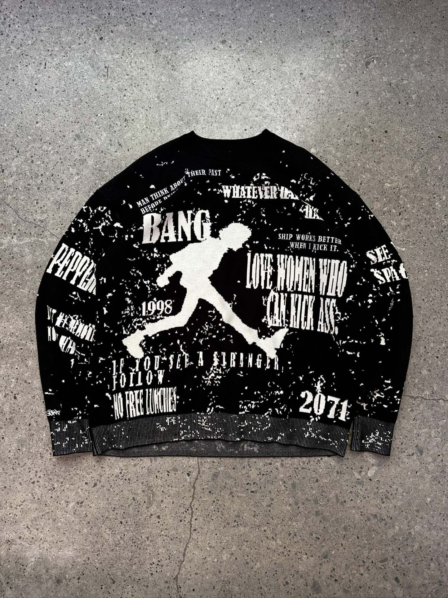 "Space Fugitive" Knit