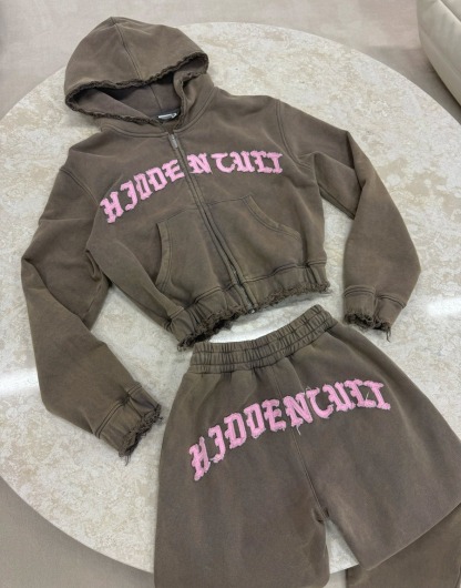 HIDDEN CULT? Macaroon Distressed Relaxed Sweatsuit