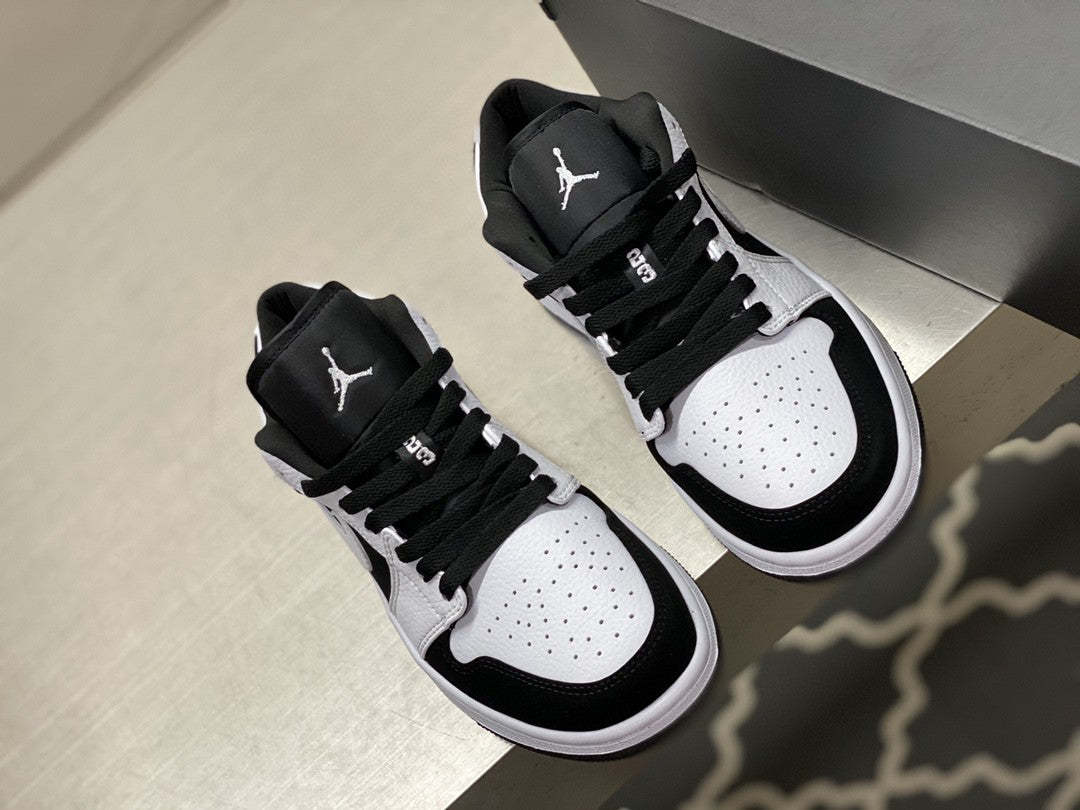  Nike Air Jordan 1 Low &#8216;White Black&#8217; For Men