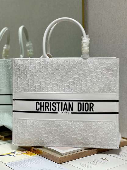 DI Large Book Tote White, For Women, Women’s Handbags 16.5in/42cm CD