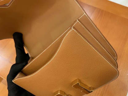 HM Constance 23 Epsom Brown For Women, Women’s Handbags, Shoulder Bags 9in/23cm
