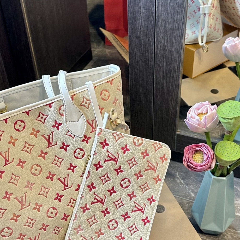 LV NEVERFULL MM SUNRISE AQUARELLE 32CM M47080