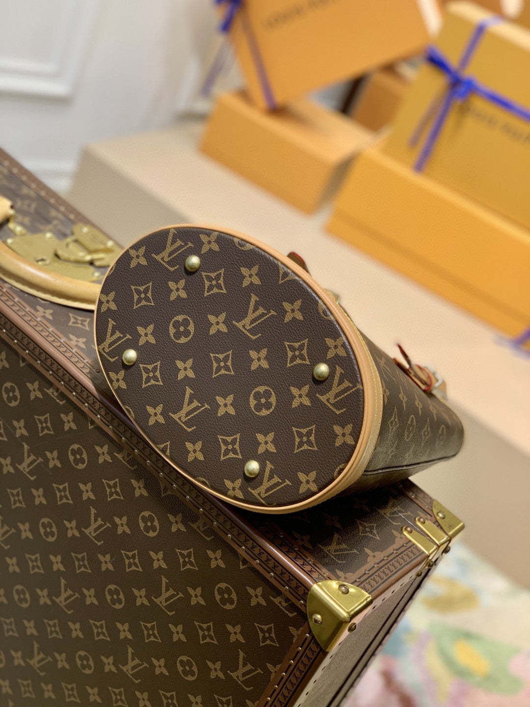 LV Petit Bucket Bag Monogram Canvas For Women, Women’s Handbags, Women’s Shoulder Bags 10.2in/26cm LV M42238