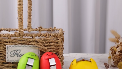 Egg Shell Opener, Silicone Egg Cracker Tool, Cute Egg-Shaped Design, Easy Egg Opener for Kitchen, 3-Pack (Green, Red, Yellow)