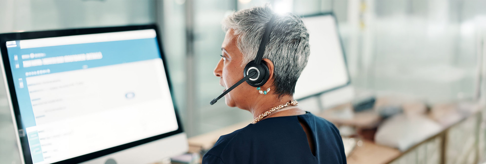 {"default":"online support icon for eco-friendly food storage brand"}
