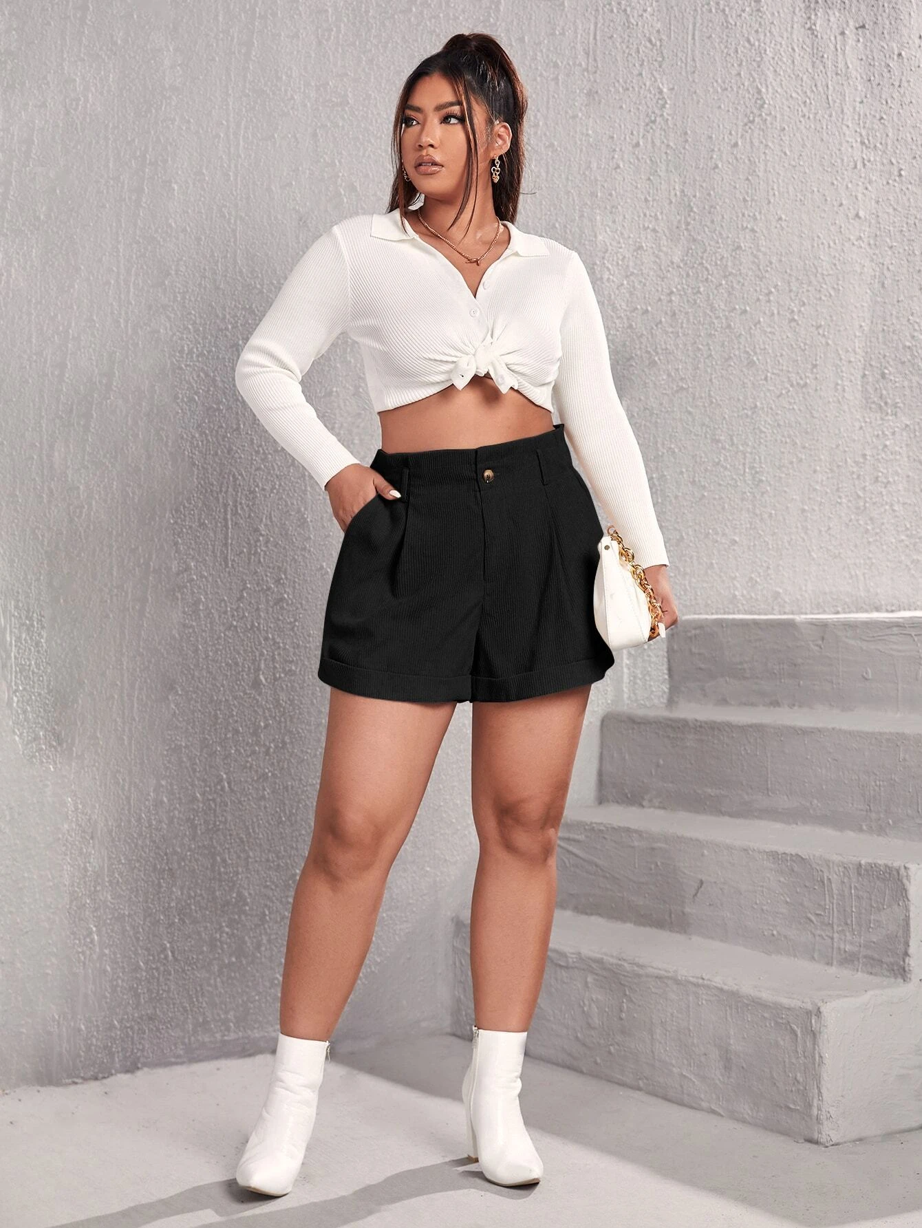 PLEATED SLANT POCKET CORDUROY SHORTS