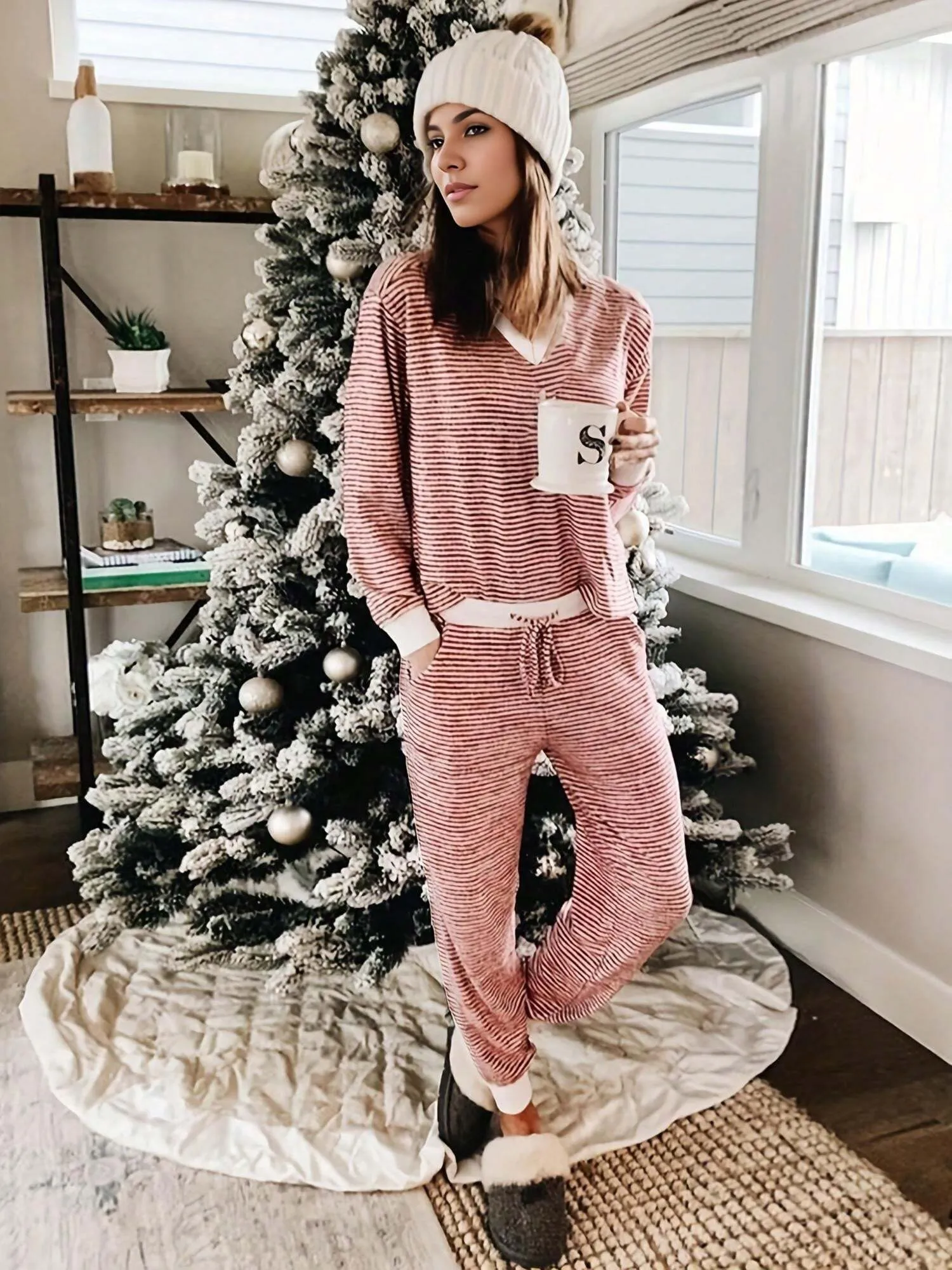 🔥🔥🔥🔥WOMEN'S STRIPED PRINT V NECK TEE & DRAWSTRING WAIST PANTS SETS