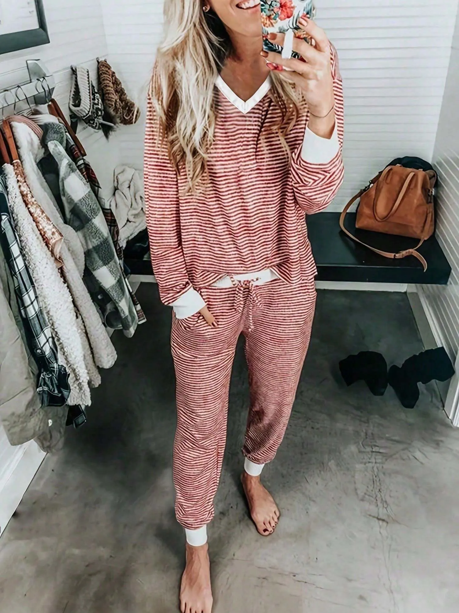 🔥🔥🔥🔥WOMEN'S STRIPED PRINT V NECK TEE & DRAWSTRING WAIST PANTS SETS