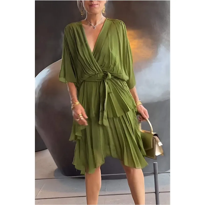 🔥🔥🔥🔥Women's V-neck lace-up pleated irregular cake dress