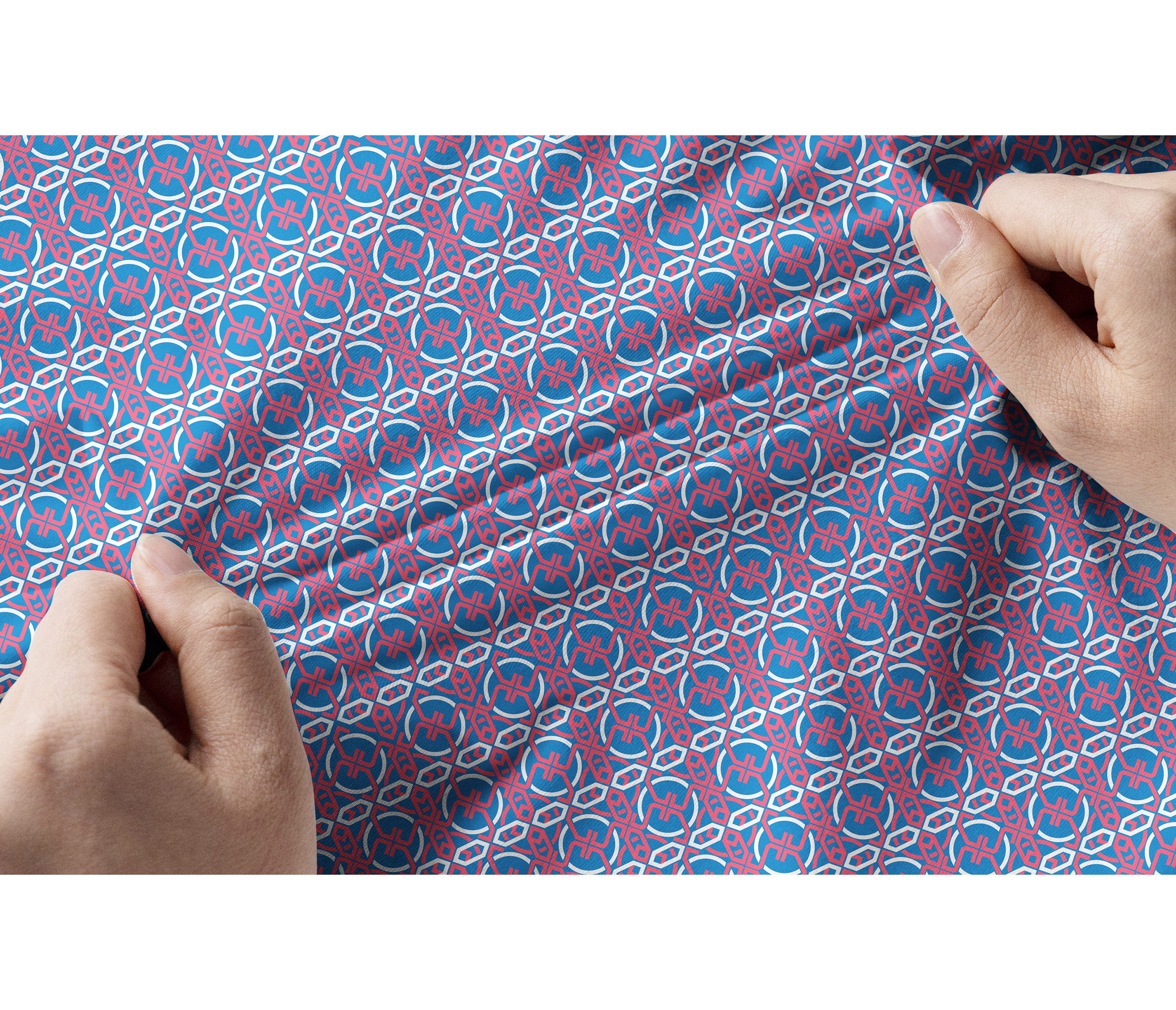 Cherryswing Women's Circular Motifs Long Sleeve Golf Shirt