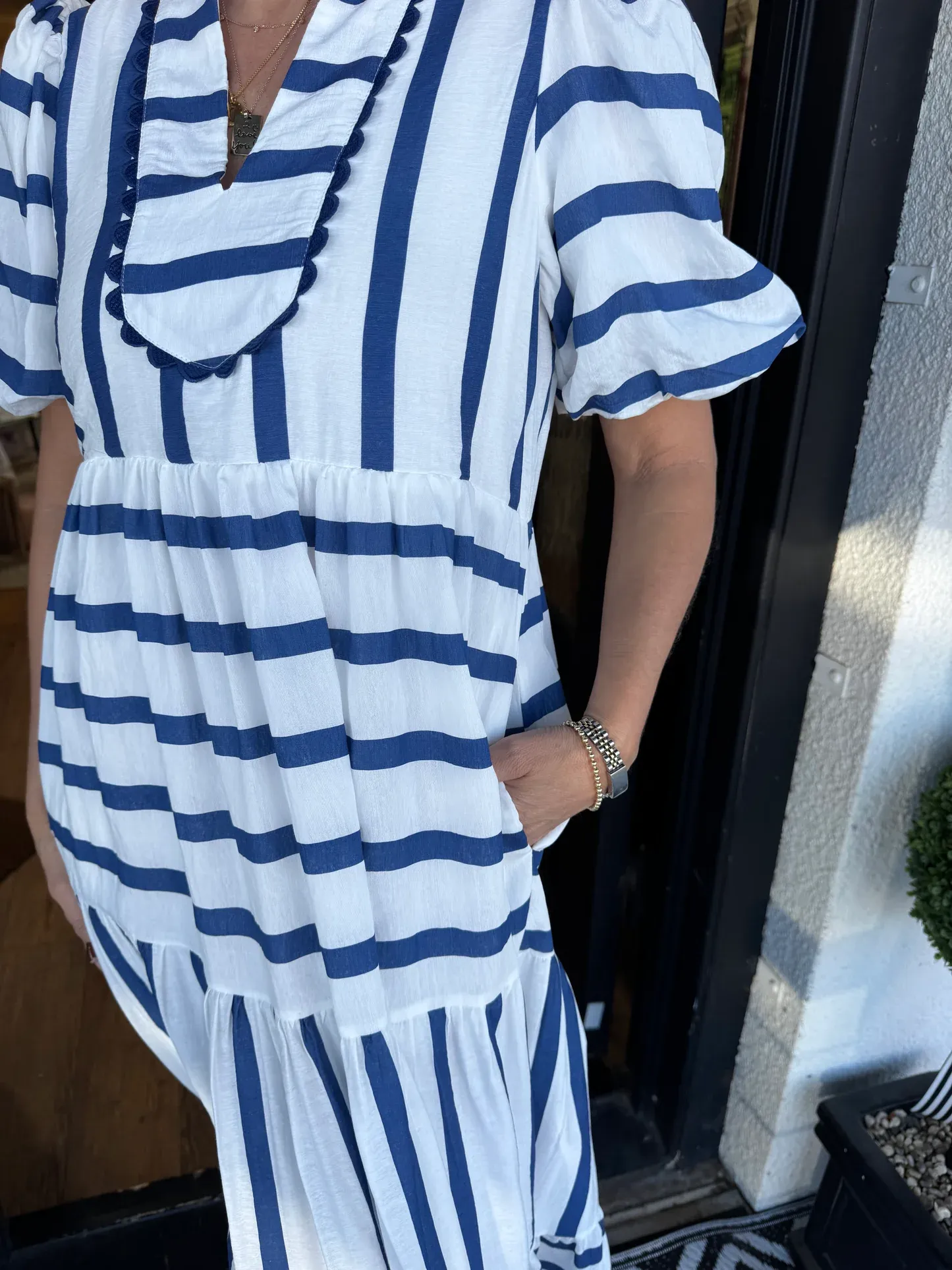 Women's Short Bubble Sleeve Striped Dress With Pockets