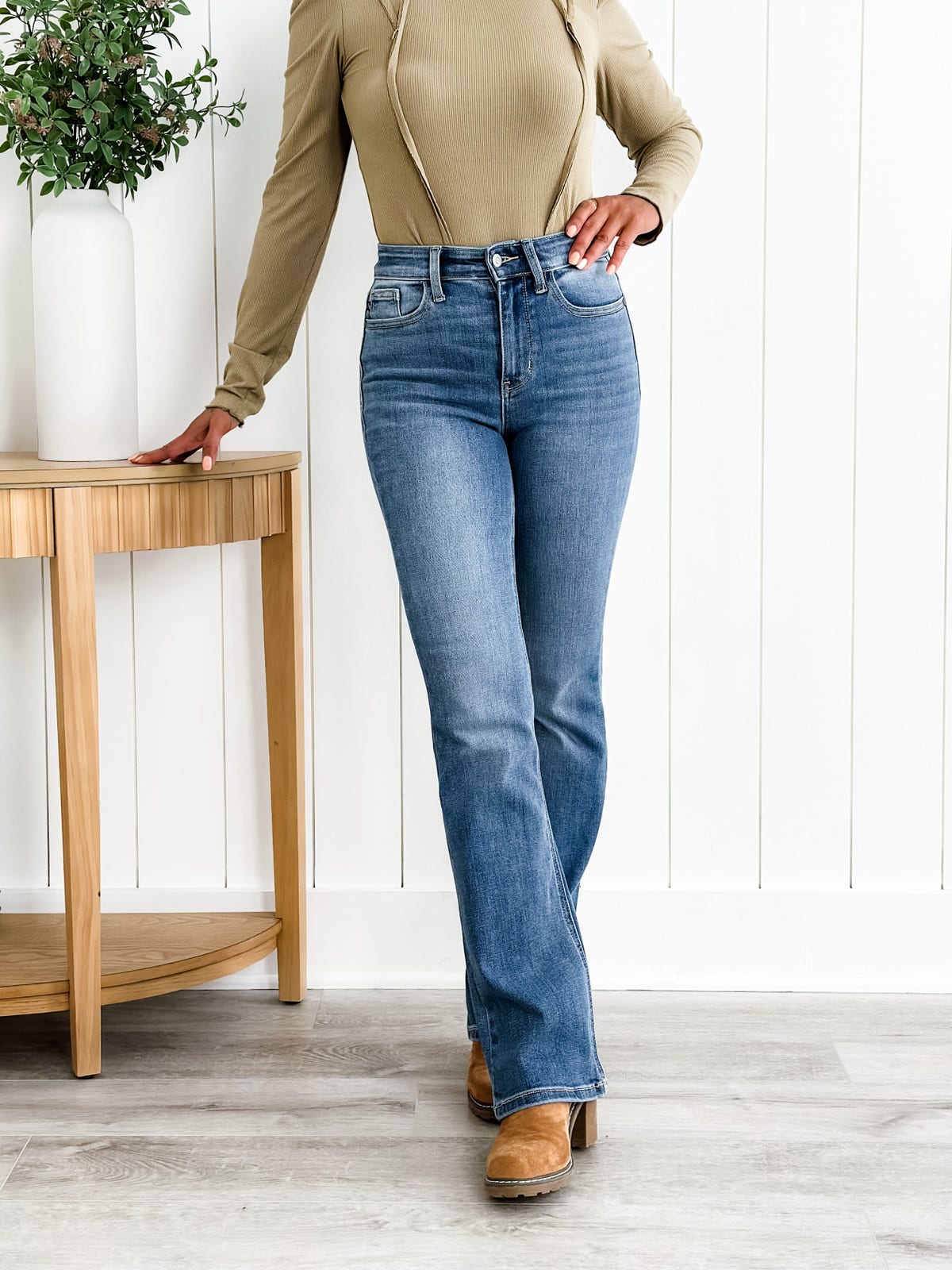 🔥LAST DAY 50% OFF🥳 Tummy Control Bootcut Jeans
