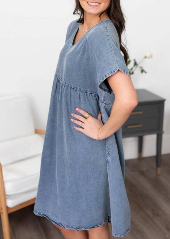 Women‘s Denim V-Neck Short Sleeve Dress