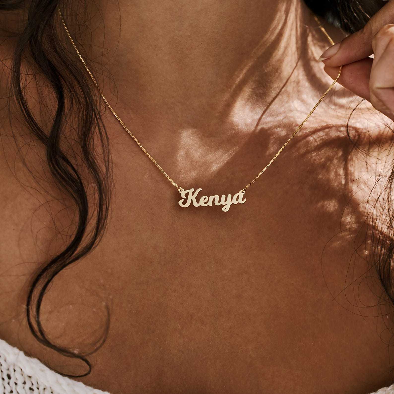 Dainty Signature Name Necklace in Sterling Silver