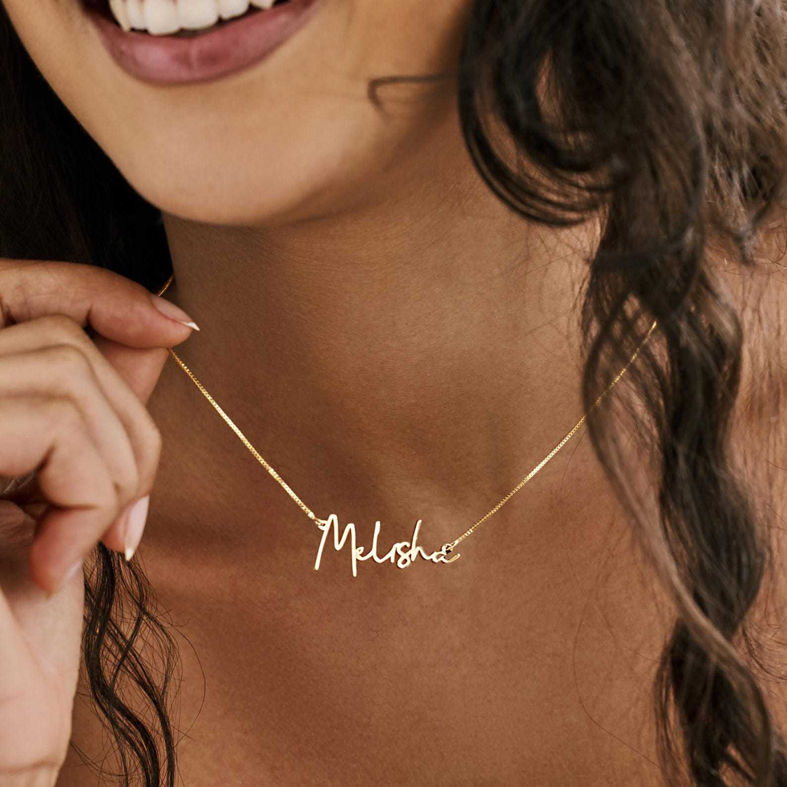 Dainty Signature Name Necklace in Sterling Silver