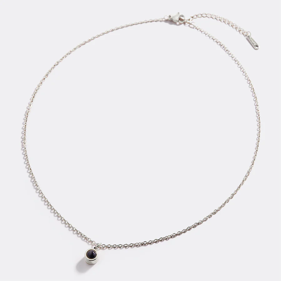 Classic Projection Stone Necklace In Sterling Silver