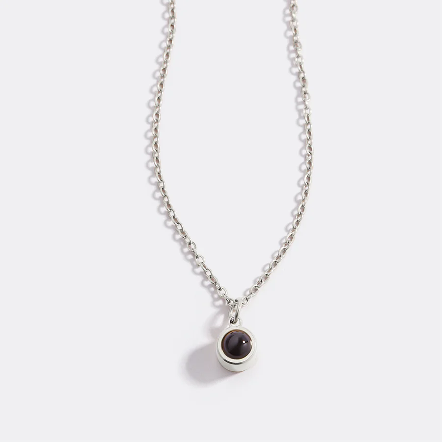 Classic Projection Stone Necklace In Sterling Silver