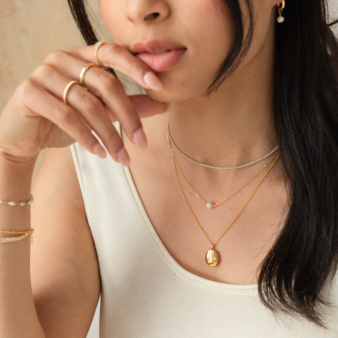Oval Locket Necklace In 14K Gold