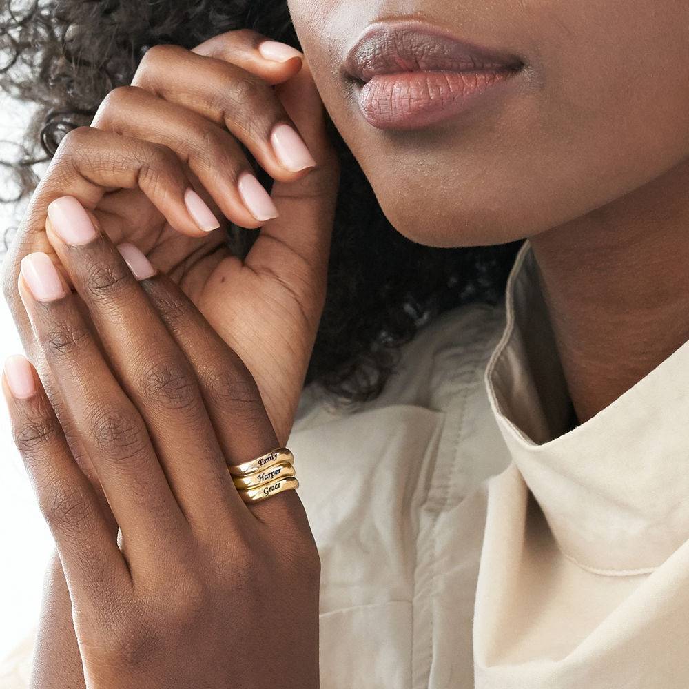 Stackable Wavy Name Ring in Gold Plating