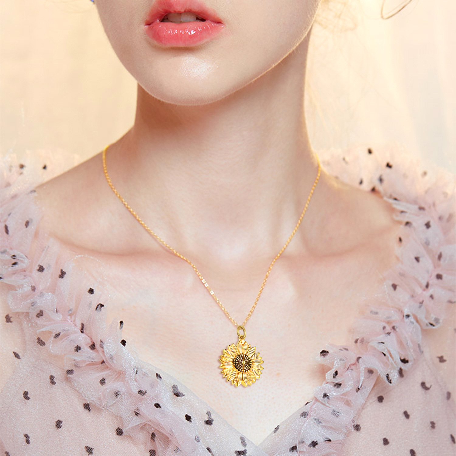 Personalized Sunflower Custom Photo Locket Necklace in Gold Vermeil-YAFEINI Personalized Jewelry