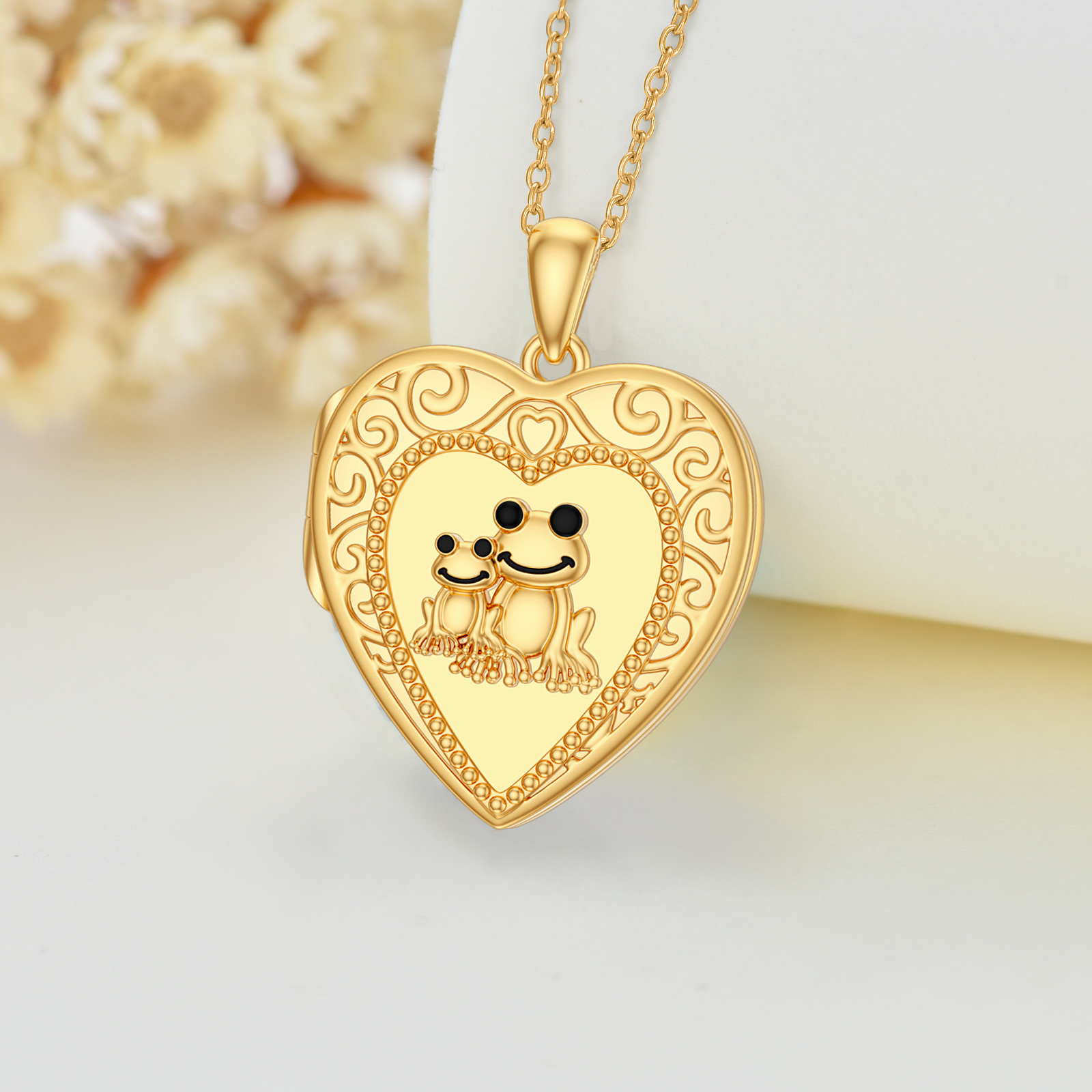 Personalized Heart Frog Custom Photo Pendant Necklace in Gold Vermeil-YAFEINI Personalized Jewelry