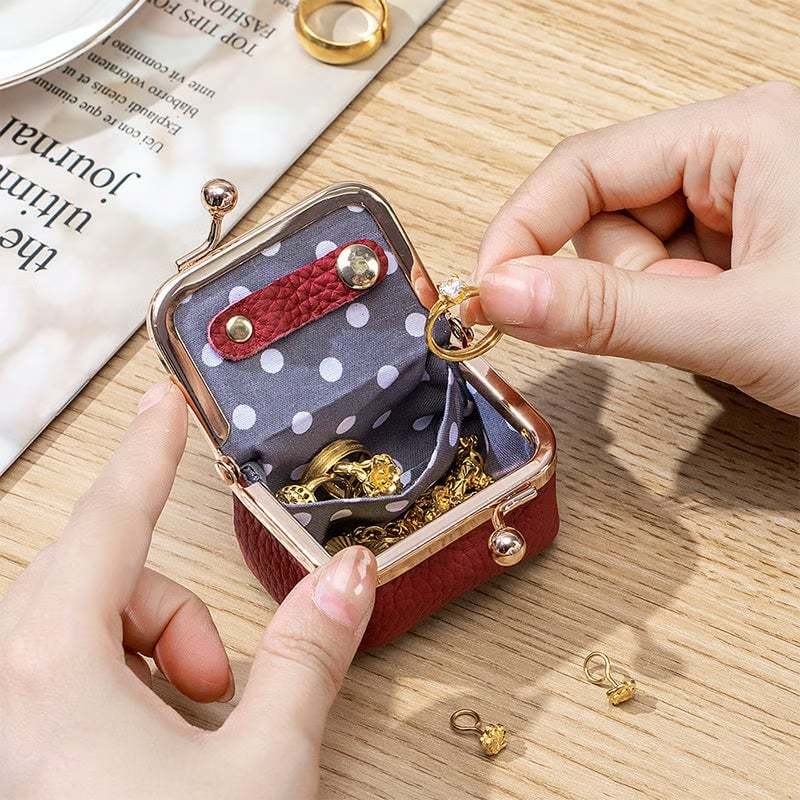 ✨ Genuine Leather Mini Jewelry Box - Compact & Stylish Jewelry Organiz