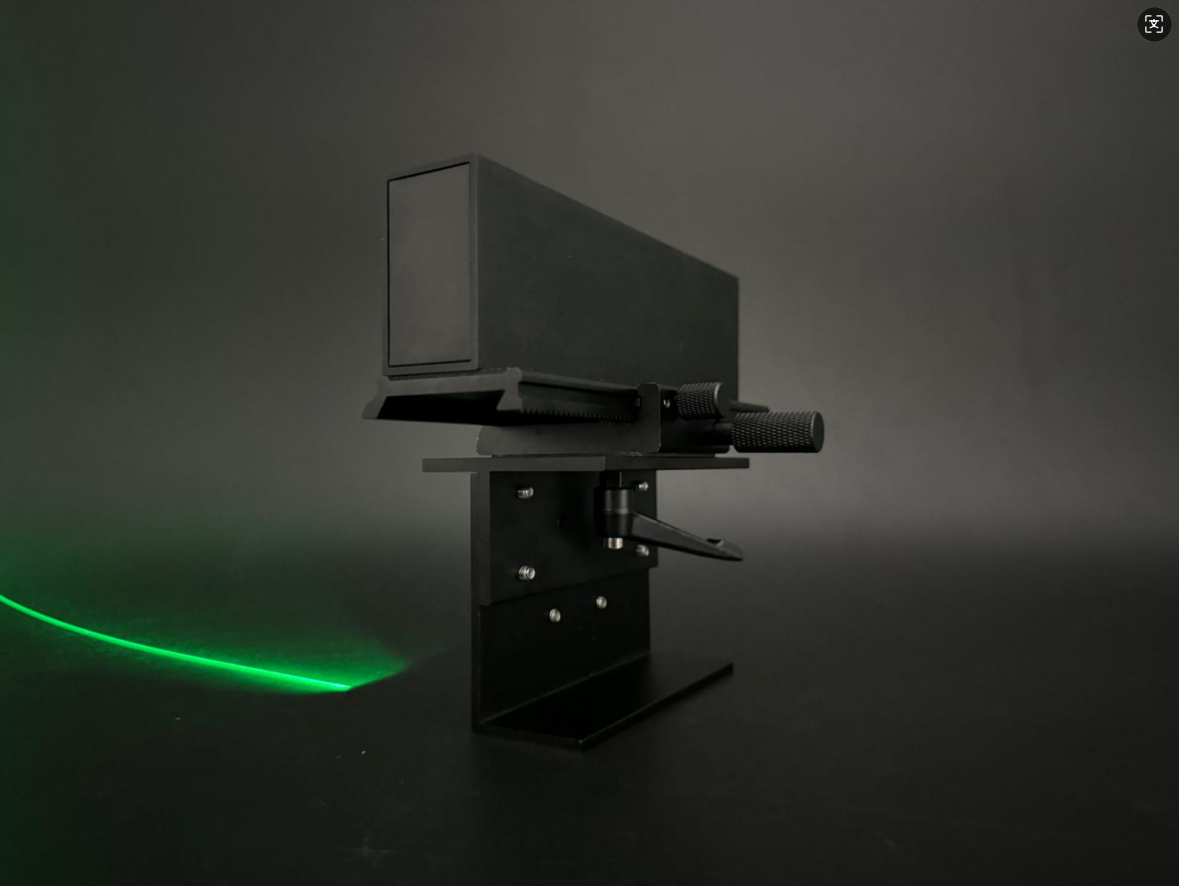 NEW ALIGNMENT DEVICE FOR BENDING MACHINE