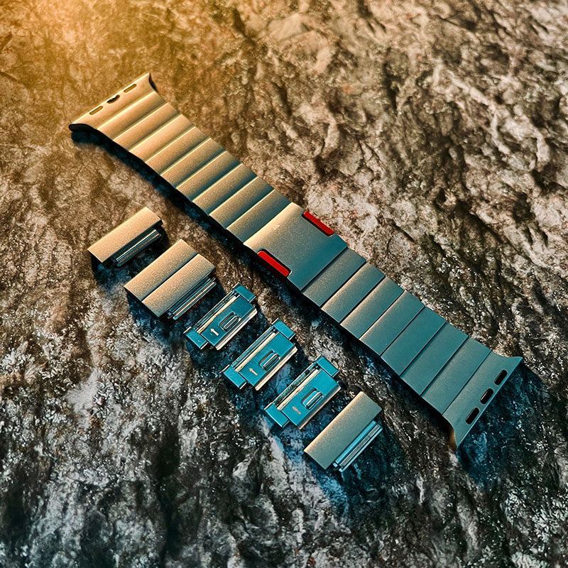 “Business Band�?Metal Loop With Magnetic Buckle For Apple Watch