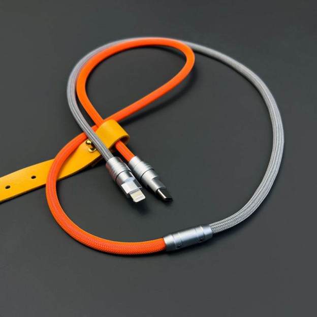 "Color-blocking Chubby" Charge Cable
