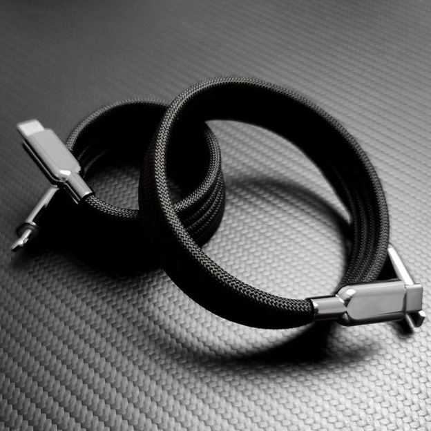 "MagiConnect" ‌‌240W Rainbow Magnetic Retractable Charging Cable‌ C+Lightning